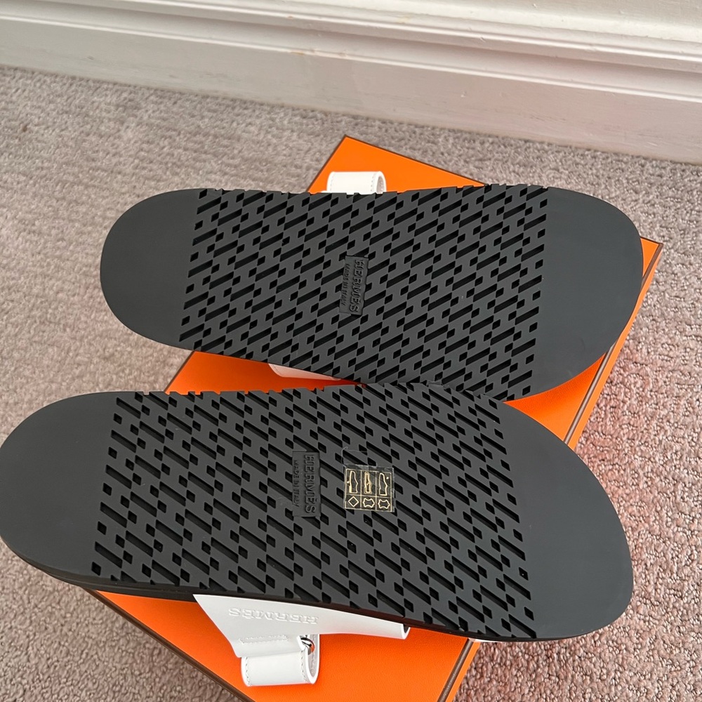 Hermes Chypre Sandals - Brand New! - Picture 2 of 4